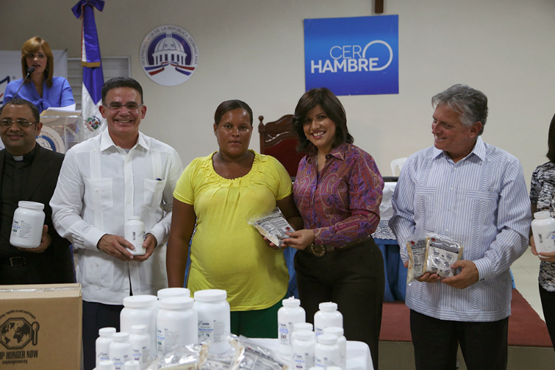 Vicepresidencia recibe donación de RD$82 millones en alimentos fortificados y medicamentos