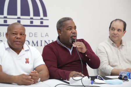 Gobierno despliega Plan de Acción Social en circunscripción 2 de Santo Domingo Este