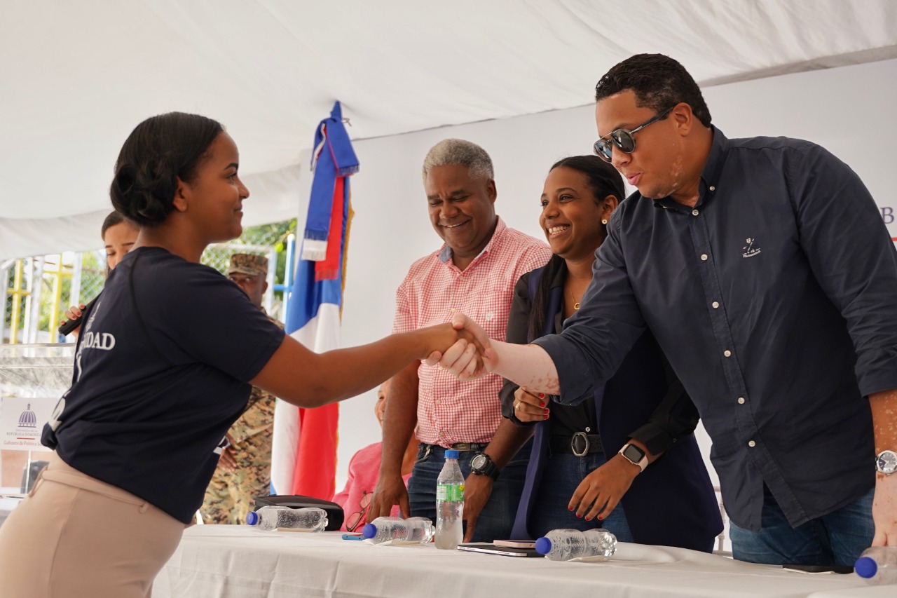 Gabinete de Política Social abre otros dos centros del programa “Oportunidad 14-24” en San Juan de la Maguana
