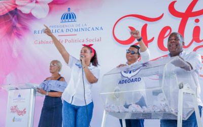 Gabinete de Política Social celebra Día de las Madres con más de mil mujeres de Santo Domingo